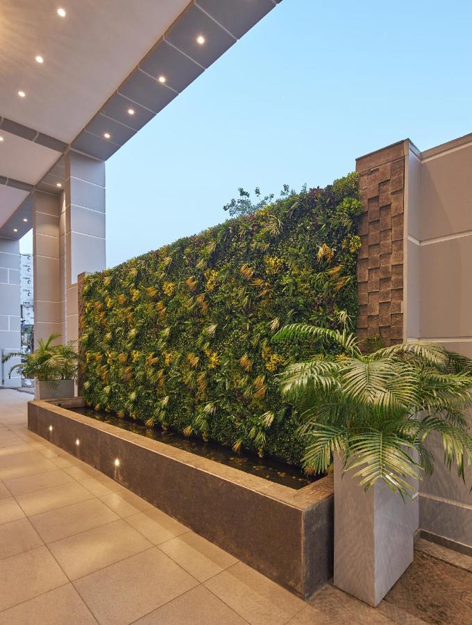 Royal Orchid Central Grazia, Navi Mumbai Kültér fotó