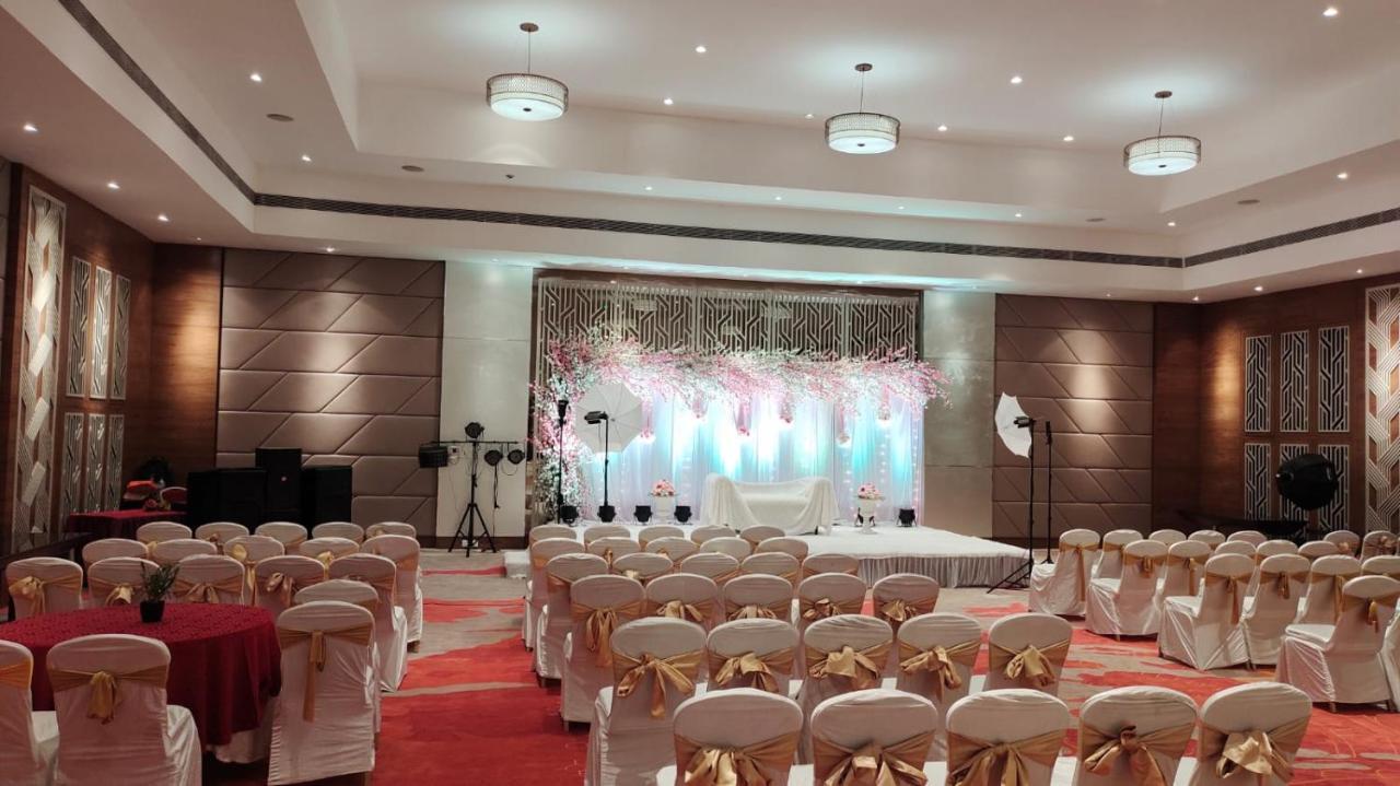 Royal Orchid Central Grazia, Navi Mumbai Kültér fotó