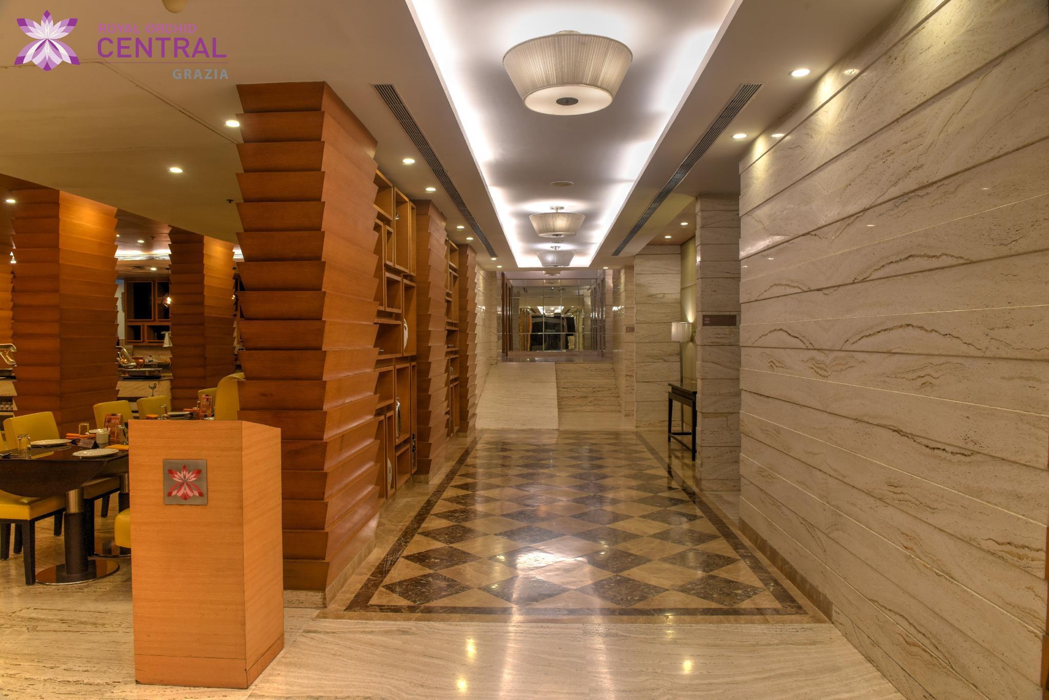 Royal Orchid Central Grazia, Navi Mumbai Kültér fotó